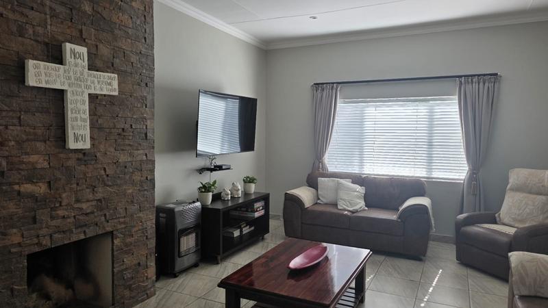 3 Bedroom Property for Sale in Albertinia Western Cape